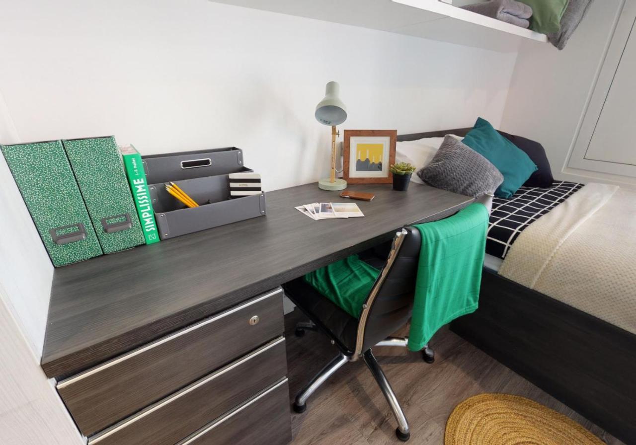 Stunning Aldgate Studio - Free Wifi And Gym! - Iq Aldgate Лондон Екстериор снимка