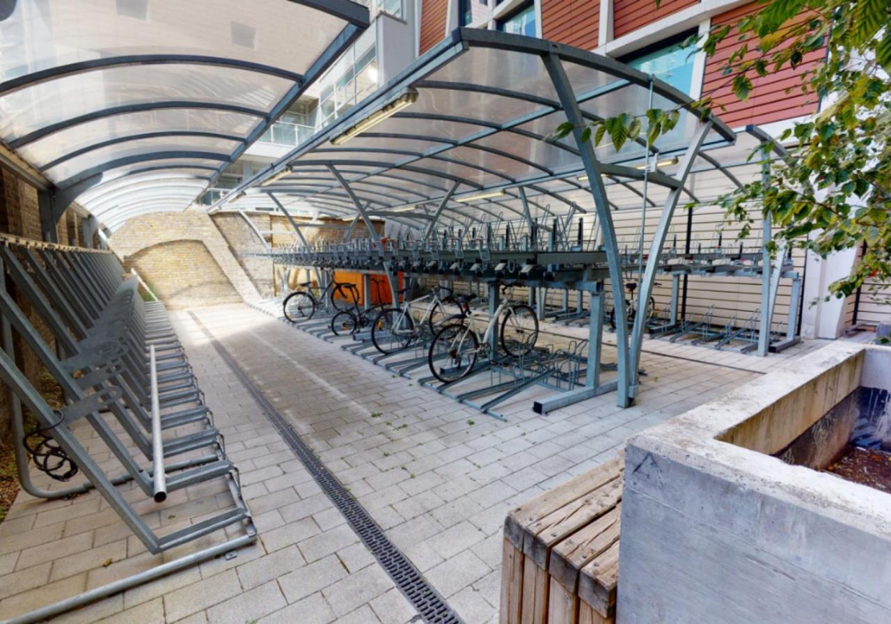 Stunning Aldgate Studio - Free Wifi And Gym! - Iq Aldgate Лондон Екстериор снимка