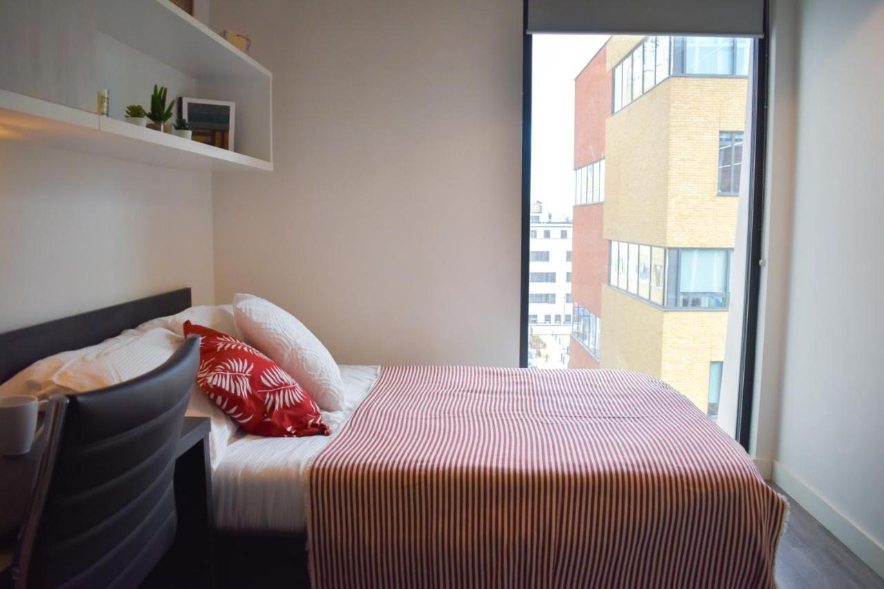 Stunning Aldgate Studio - Free Wifi And Gym! - Iq Aldgate Лондон Екстериор снимка